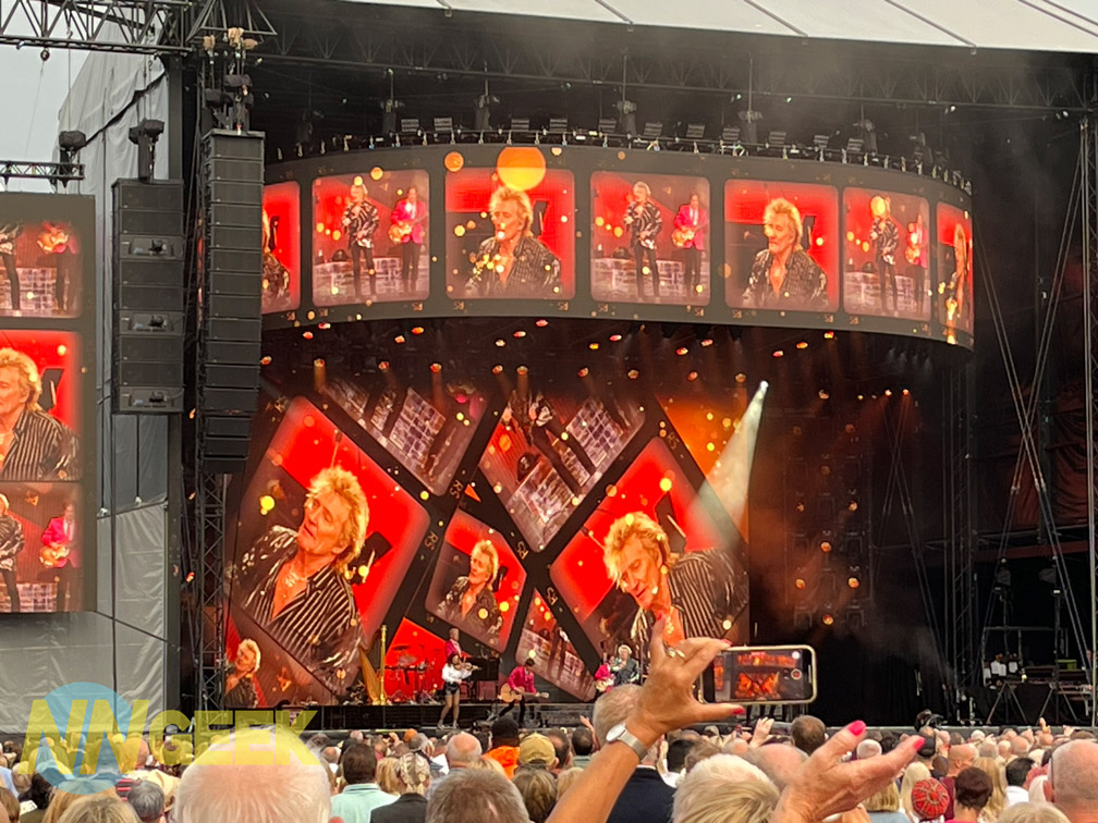 Rod Stewart on Stage